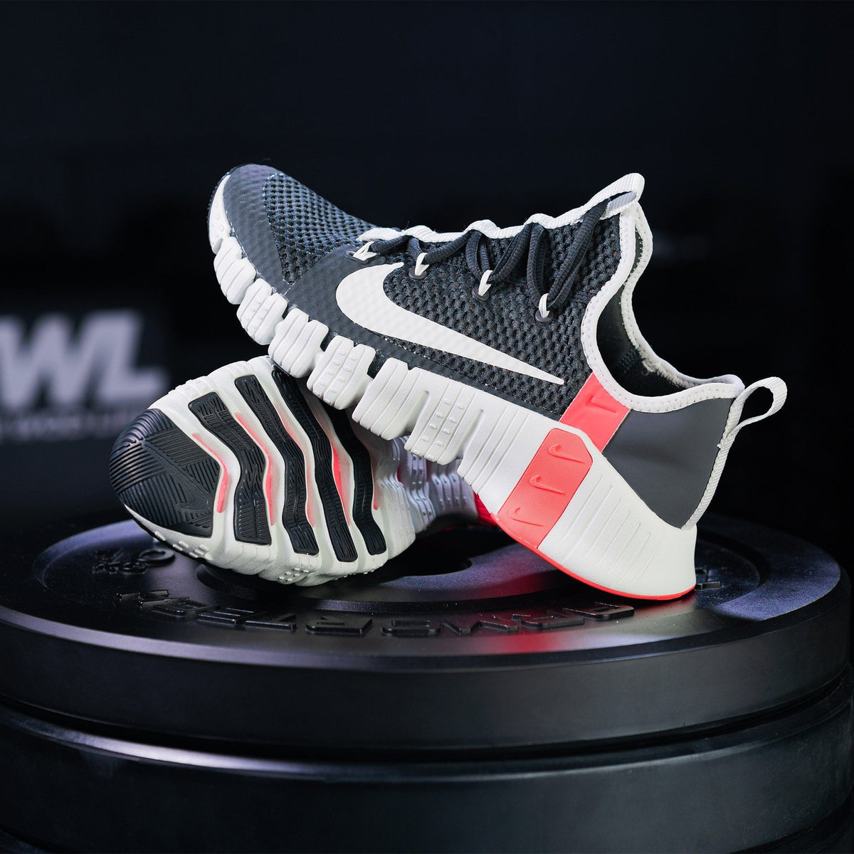 Nike - Free Metcon 3 Men's Training Shoes - DARK SMOKE GREY/SPRUCE AUR